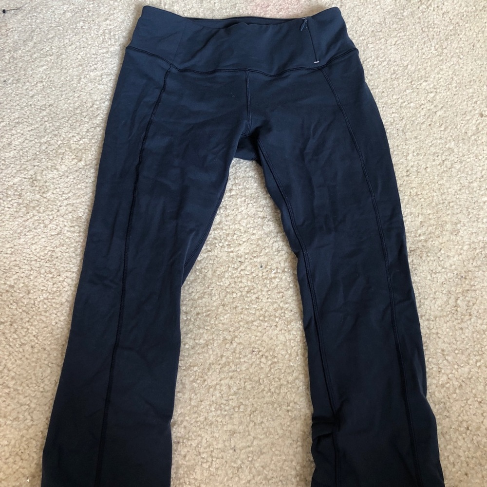 Blue cropped leggings